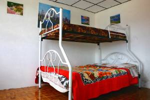 Una habitación con vistas